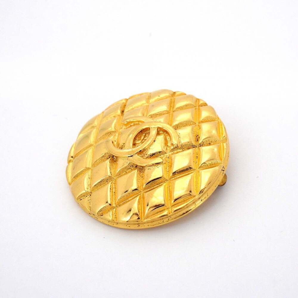 CHANEL Authentic Gold Logo Brooch - Picture 2 of 7